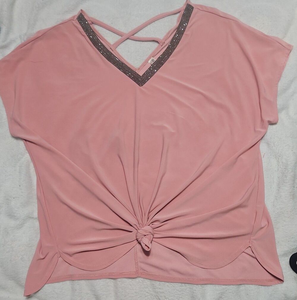 womans shirt 2X